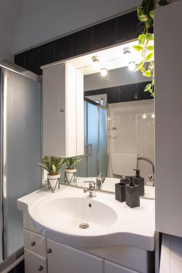 Appartement Blue Ark Wanderlust à Athènes Extérieur photo